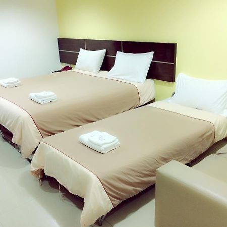 Diamond Bangkok Apartment Екстериор снимка