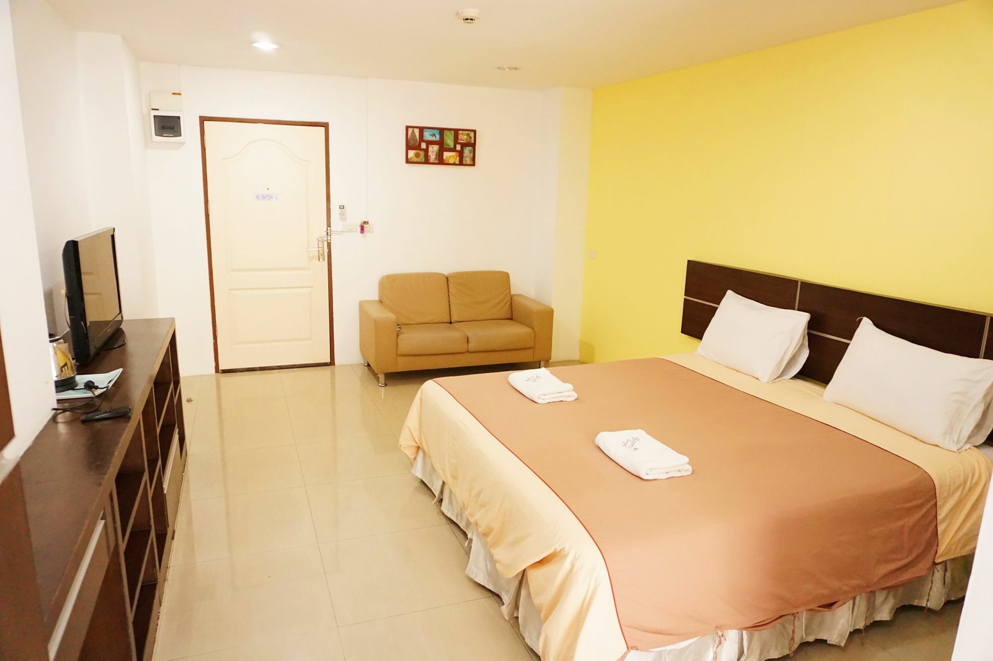 Diamond Bangkok Apartment Екстериор снимка